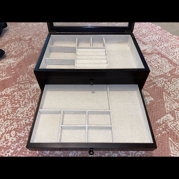 Jewelry Box - Picture 4 of 14